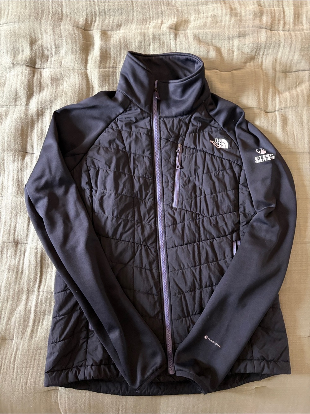 The North Face Women's Dark Gray Hybrid Puffer Jacket